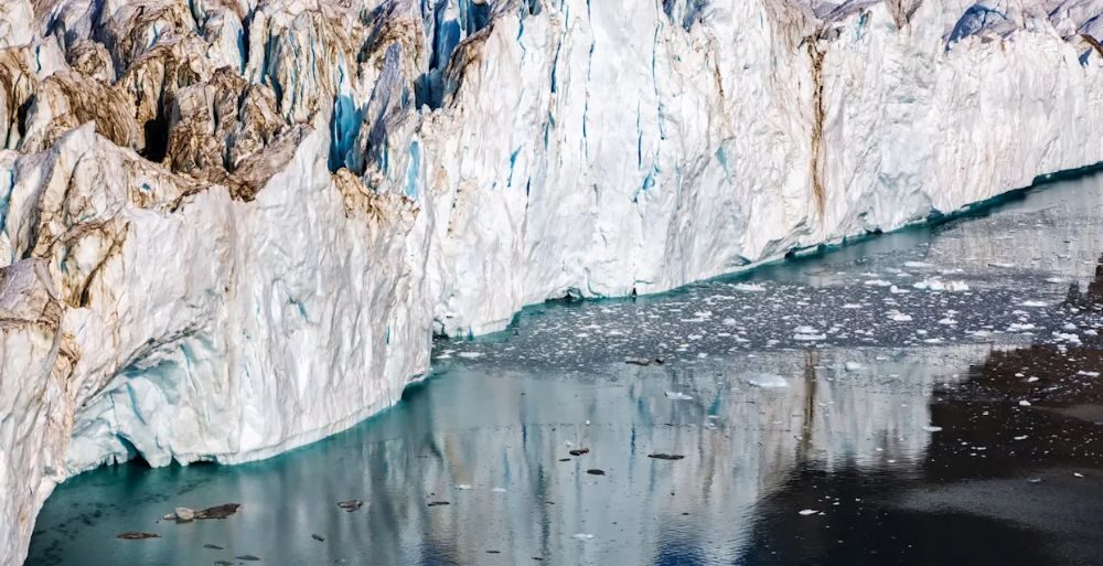 Greenland Ice Sheet Stability Threatened by Atmospheric Feedbacks and Climate Warming