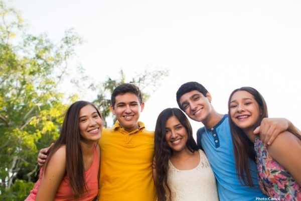 Feature and Cover The 'Messy Middle' Gap Harvard Psychologist Deconstructs the Gen Z Anxiety Narrative