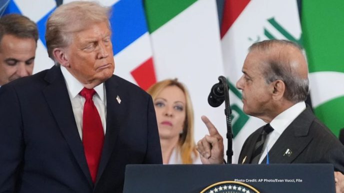 Pakistan Positions Itself as Mediator in US Iran Conflict