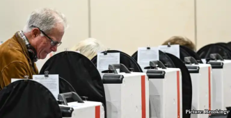 GNN GOP midterm prospects darken as Trump approval falls