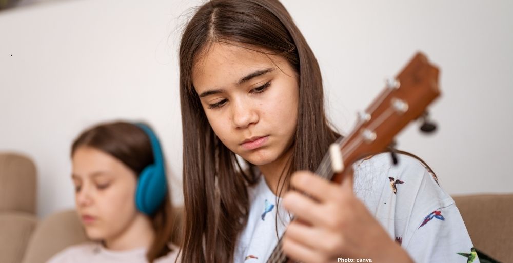 Photo Psychological Insights into the Emotional Power of Adolescent Music Memories