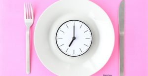 Photo The Role of Dinner Timing in Enhancing Digestion and Sleep Quality