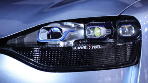 111387 879978 huaweis new car can project movies from its headlights