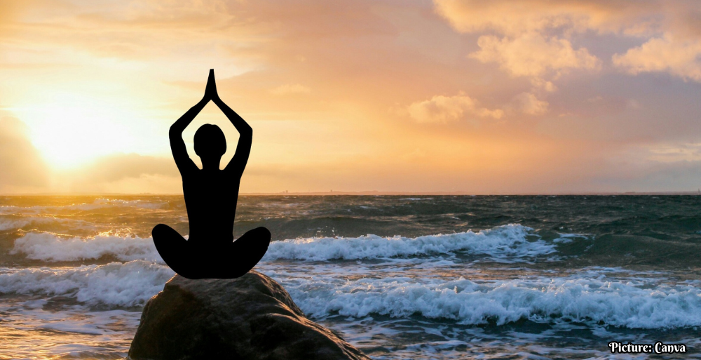 Yin Yoga Session Aims to Alleviate Exhaustion through Restorative Practice