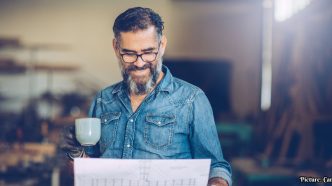 Research Reveals Adults in Their Seventies Reflect on Middle Years as Happiest