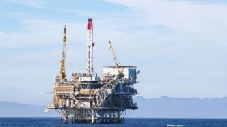 Increase in Oil Shipments Through Strait of Hormuz Amidst Iran's New Transit Regulations