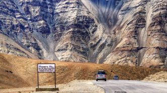 High-Altitude Avant-Garde: sā Ladakh Biennale Displaces the Traditional ‘White Cube’ Gallery for 230km Regenerative Art Trail