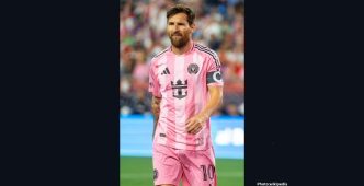 Public Works Department Commences Dismantling of 70-Foot Lionel Messi Statue in Kolkata Following Public Safety Complaints