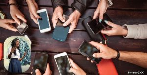 Journalist Nayeema Raza Advocates Pre-Internet Habits to Combat Screen Addiction