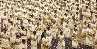 FOKANA’s Mega Mohiniyattam Performance Earns Guinness World Record