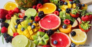 Experts Advocate for Whole Fruits in Diets, Highlighting Benefits Over Myths