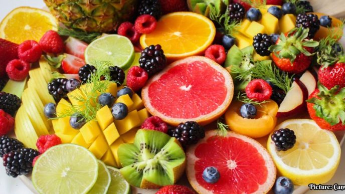 Experts Advocate for Whole Fruits in Diets, Highlighting Benefits Over Myths