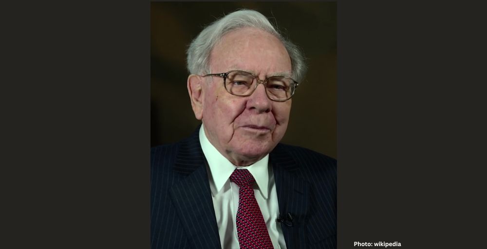 Warren Buffett Transitions to Chairman Emeritus as Howard Buffett and Greg Abel Take Leadership Roles at Berkshire Hathaway