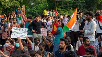 Cockroach Janta Party Protests Against Denotification of Jantar Mantar