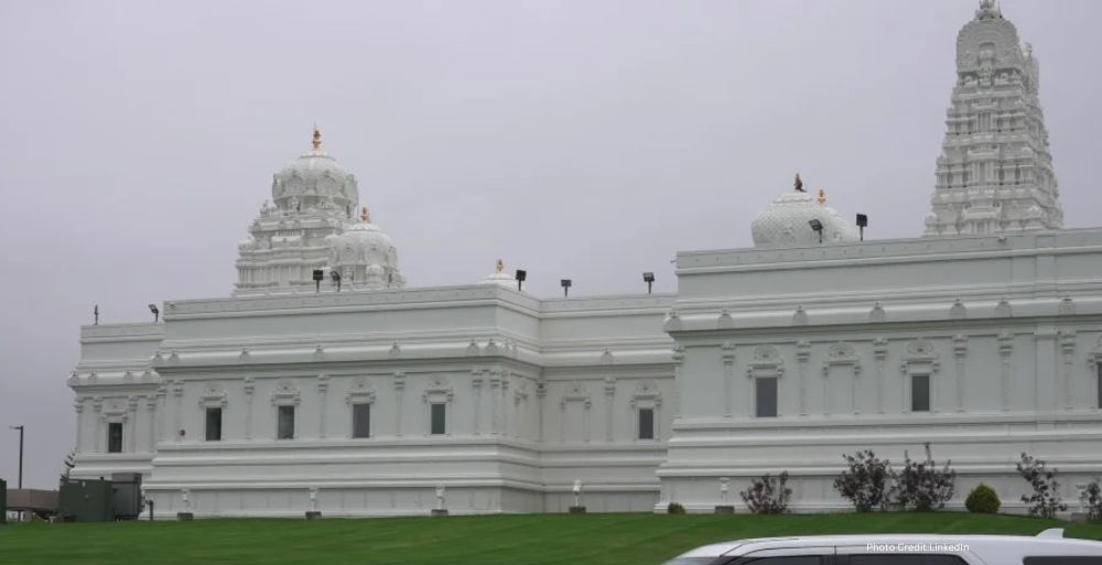 U.S. Lawmakers Call for Federal Investigation into Alleged Hate Crime Plot Against Hindu Temple in Illinois