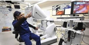 Surgeon Performs First Telerobotic Surgery in the U.S. from 35 Miles Away
