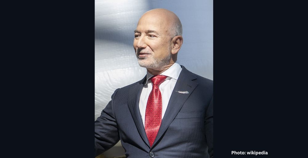 Jeff Bezos Predicts AI Will Transform Work Landscape, Leading to Shorter Workweeks