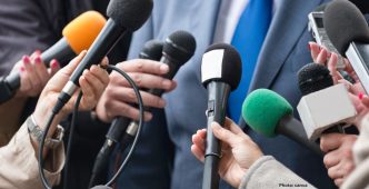 Rethinking Access Journalism: Media Scholar Urges Pivot to 'Democracy-Centered Reporting'