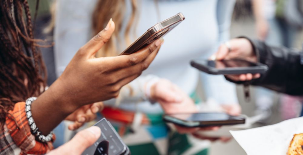 Gen Z Spending Trends During Festivals Highlight Regional Variations Across India
