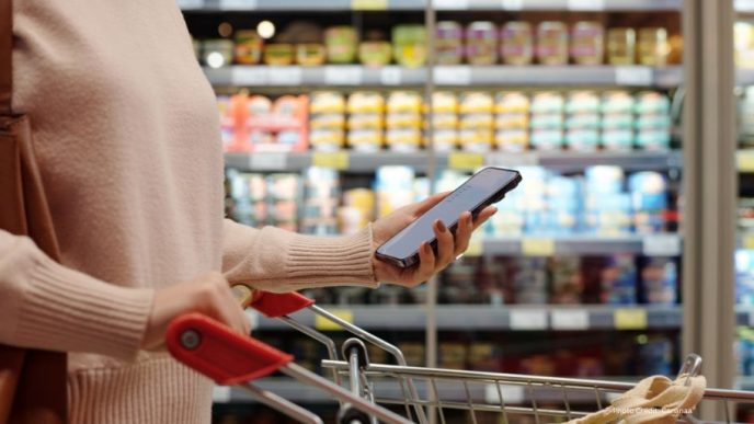 The 'Walmart Recession Signal': Rising Discount Shopping Sparks Warnings of an Economic Slowdown