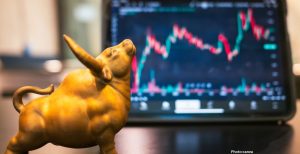 Wall Street Weighs Historic Equity Bull Market Against $1.4 Trillion Tariff Strategy Under Trump Administration