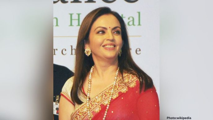 Nita Ambani Showcases Heritage with Handwoven Ashavali Sari at Swadesh Anniversary
