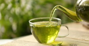 Natural Drinks That May Help Lower Cholesterol Levels